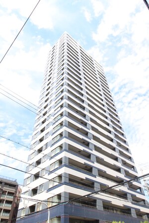 ﾛｼﾞｭﾏﾝﾀﾜｰＯＳＡＫＡ(2202)
