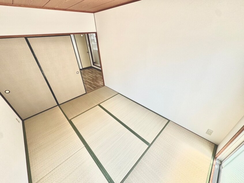 居室 メガログリース