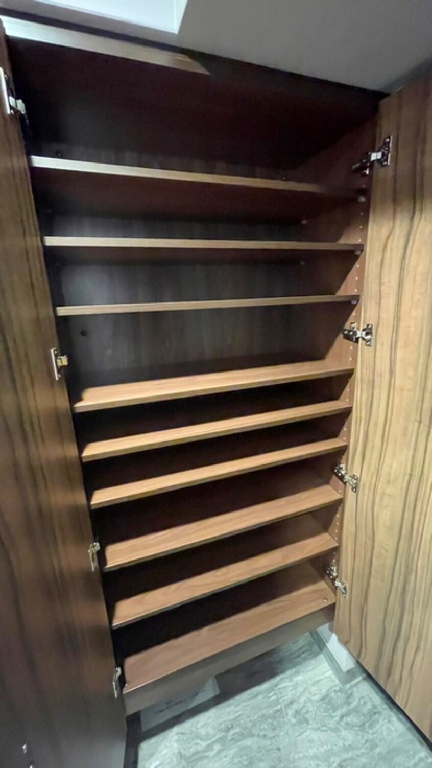 靴箱 プライマル靭本町