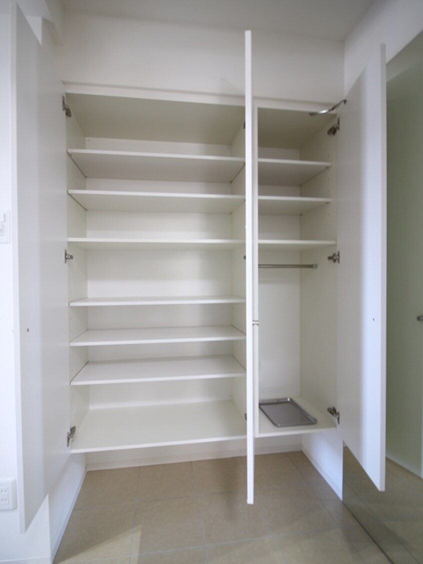 靴箱 Ｗ．Ｏ．Ｂ．　ＫＹＯＢＡＳＨＩ