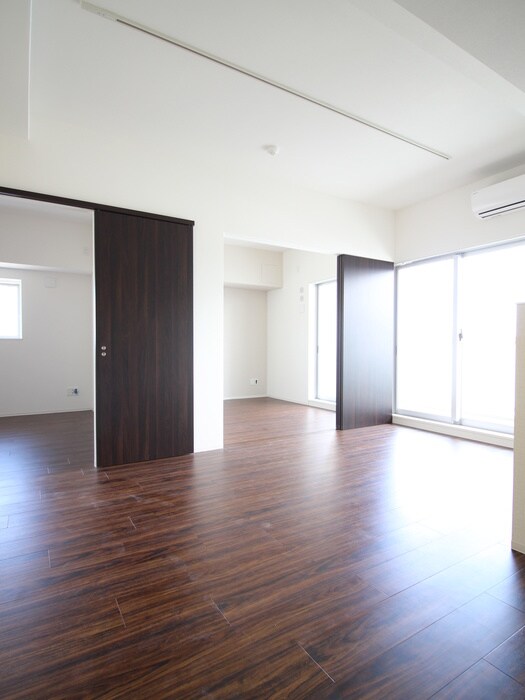 居室 Ｗ．Ｏ．Ｂ．　ＫＹＯＢＡＳＨＩ