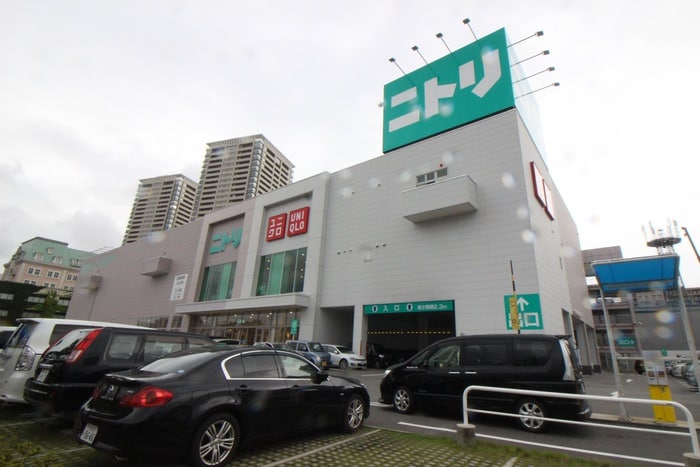 ニトリ・ユニクロ(ディスカウントショップ)まで550m ﾛｰﾚﾙｺｰﾄ宝塚武庫川町（903）