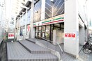 セブンイレブン(コンビニ)まで36m マンションプルミエ－ル