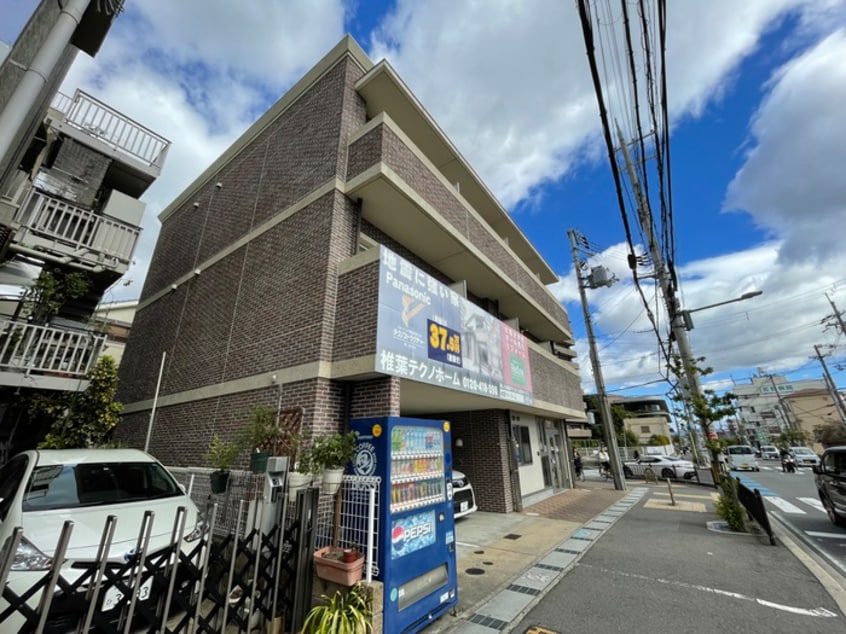 駐車場 アートグレイス