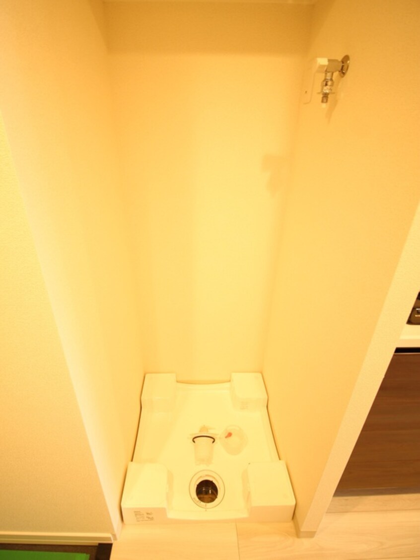 洗濯機置場 プレサンス梅田ヴェルテ(205)