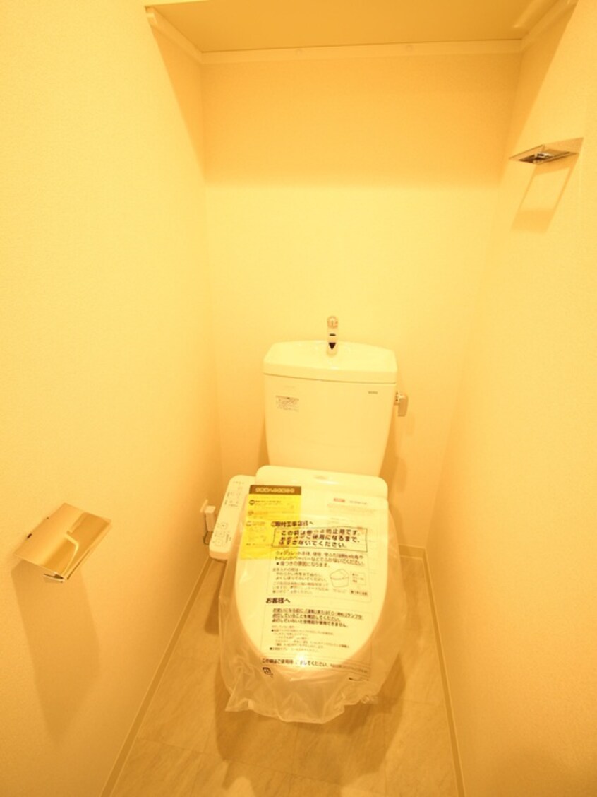 トイレ プレサンス梅田ヴェルテ(205)