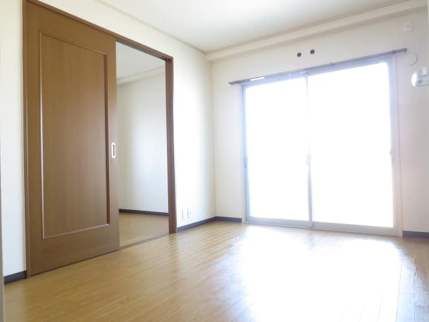 居室 市隆ハイツ 武庫之荘