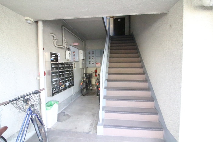 エントランス部分 市隆ハイツ 武庫之荘