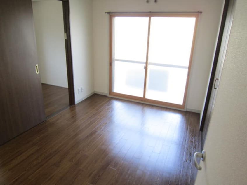 居室 市隆ハイツ 武庫之荘