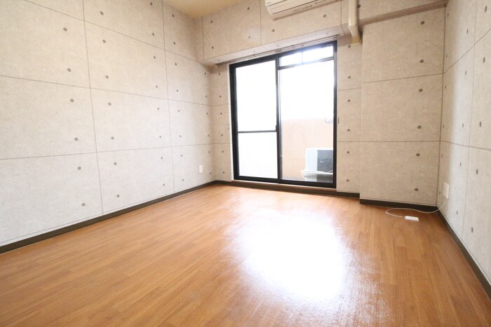 居室 エバースクエア同心