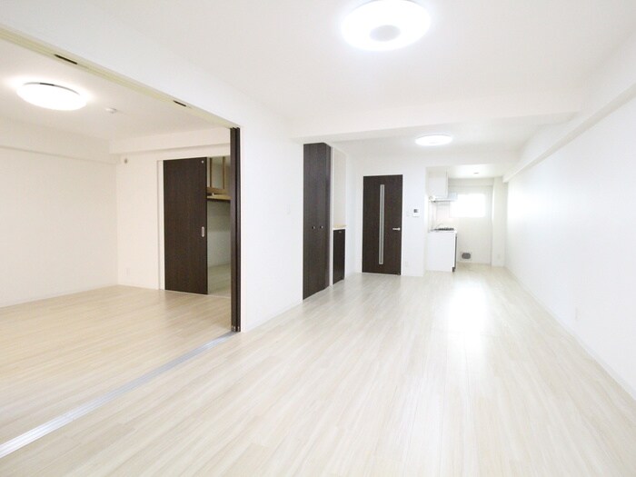 居室 内田ロイヤルハイツ