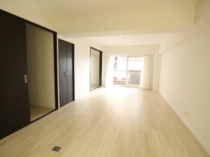 居室 内田ロイヤルハイツ