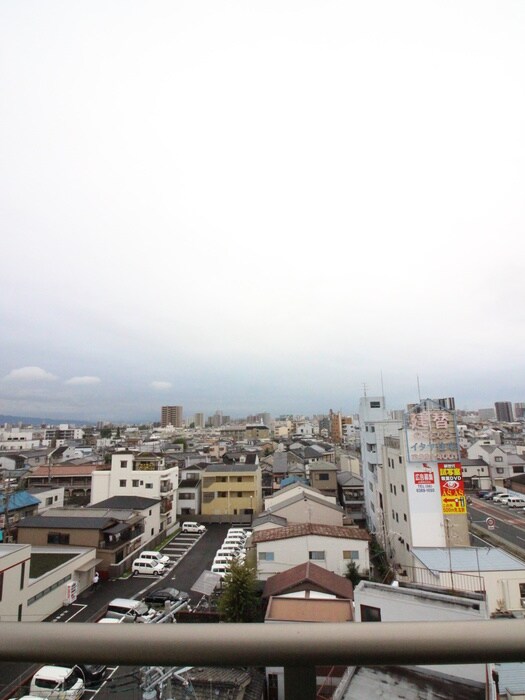 室内からの展望 サンプラザ清水駅前