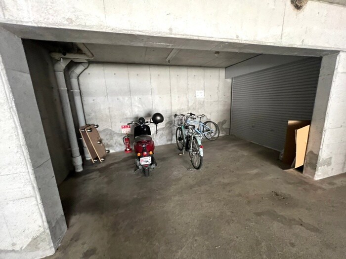 駐輪場 メゾン・アン・ブラン