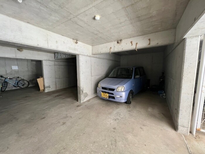 駐車場 メゾン・アン・ブラン