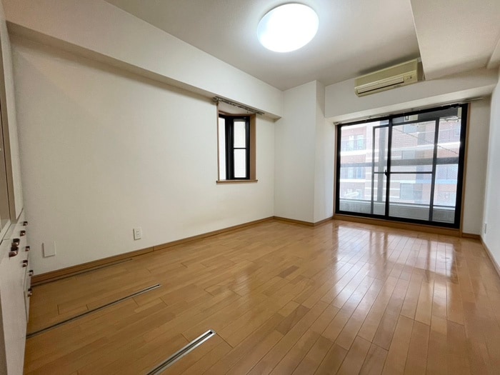 居室 ウエストクイ－ンズ