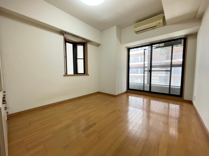 居室 ウエストクイ－ンズ