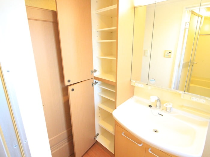 収納 ウエストクイ－ンズ