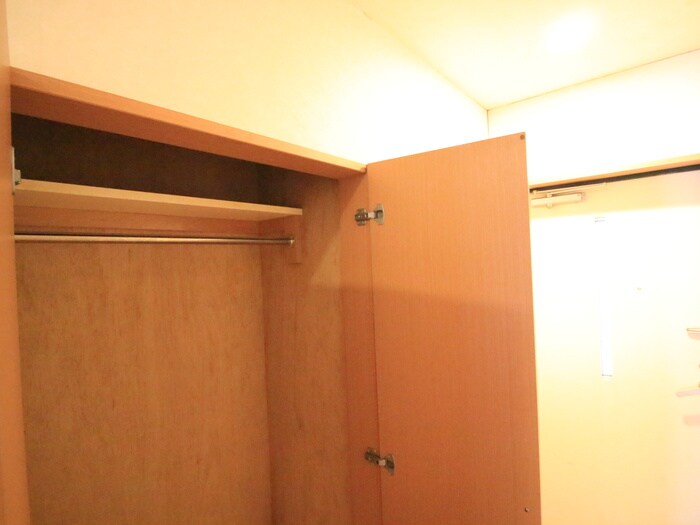 収納 ウエストクイ－ンズ