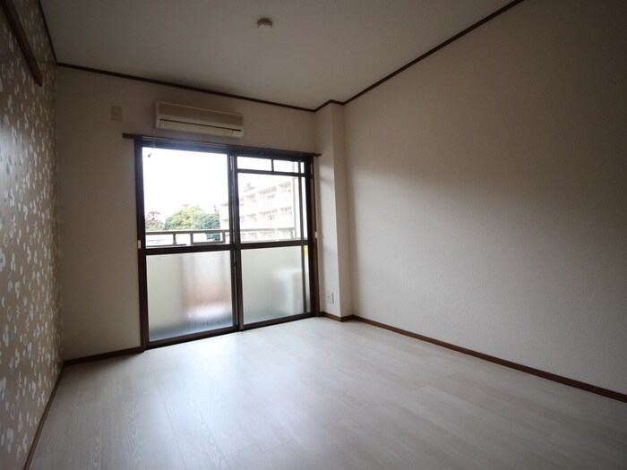 居室 シャングリ・ラ