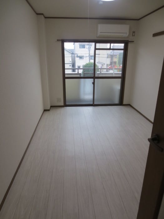 居室 シャングリ・ラ