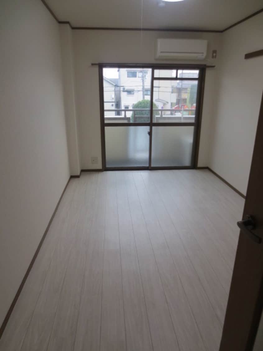 居室 シャングリ・ラ