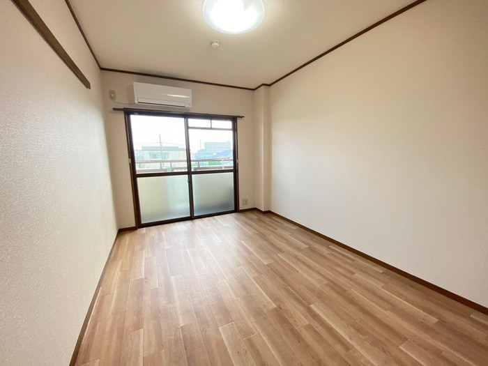 居室 シャングリ・ラ