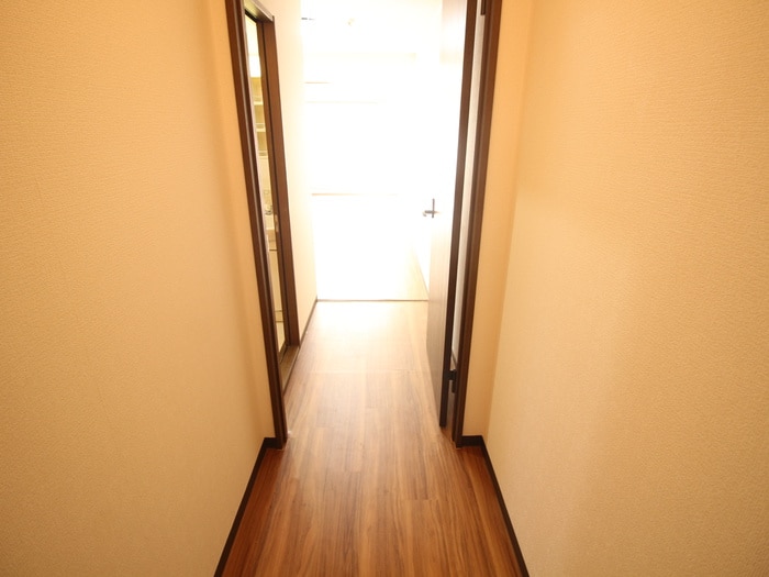 廊下 パークメゾン一刻館
