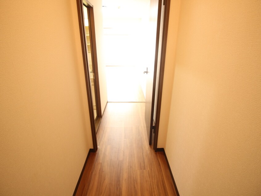 廊下 パークメゾン一刻館