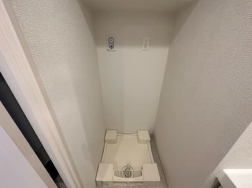 洗濯機置場 ｴﾚｶﾞﾝﾄﾚｼﾞﾃﾞﾝｽyodogawa