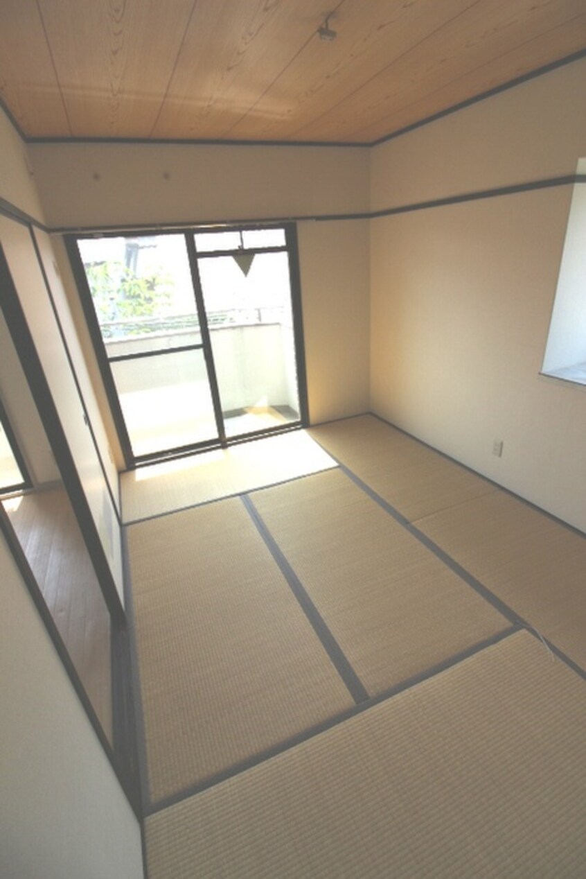 居室 ダンディライオン宝塚Ⅱ