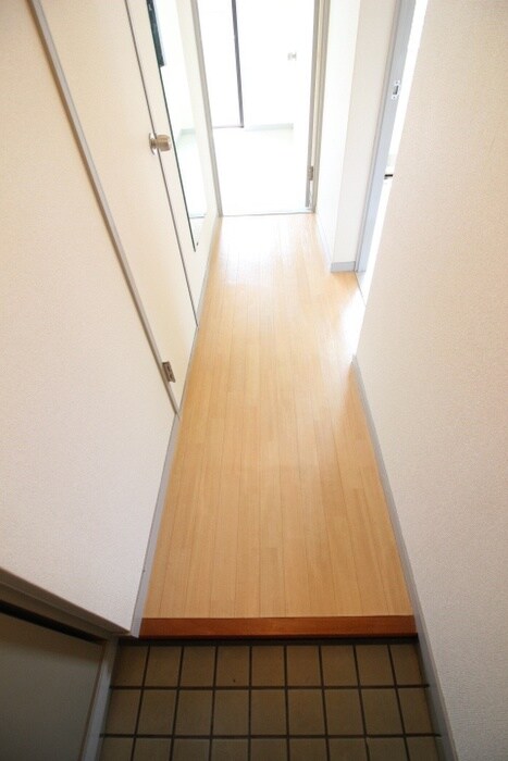 廊下 ダンディライオン宝塚Ⅱ