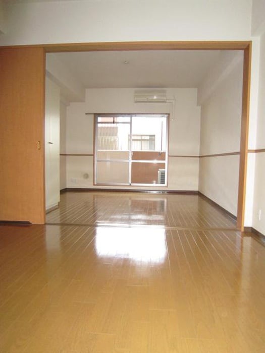 居室 ＡＬＢＡ烏丸御池