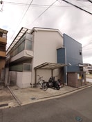 石田ハイツ２号館の外観