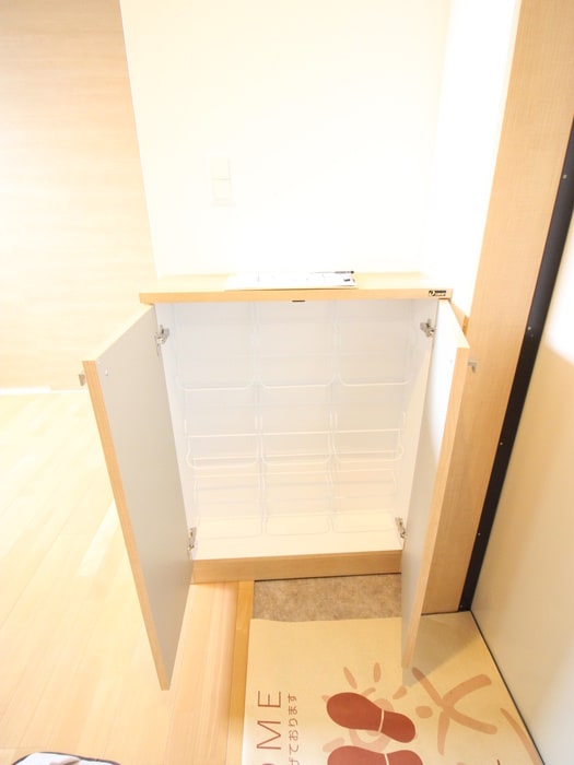 靴箱 F maison SQUARE Ⅱ番館