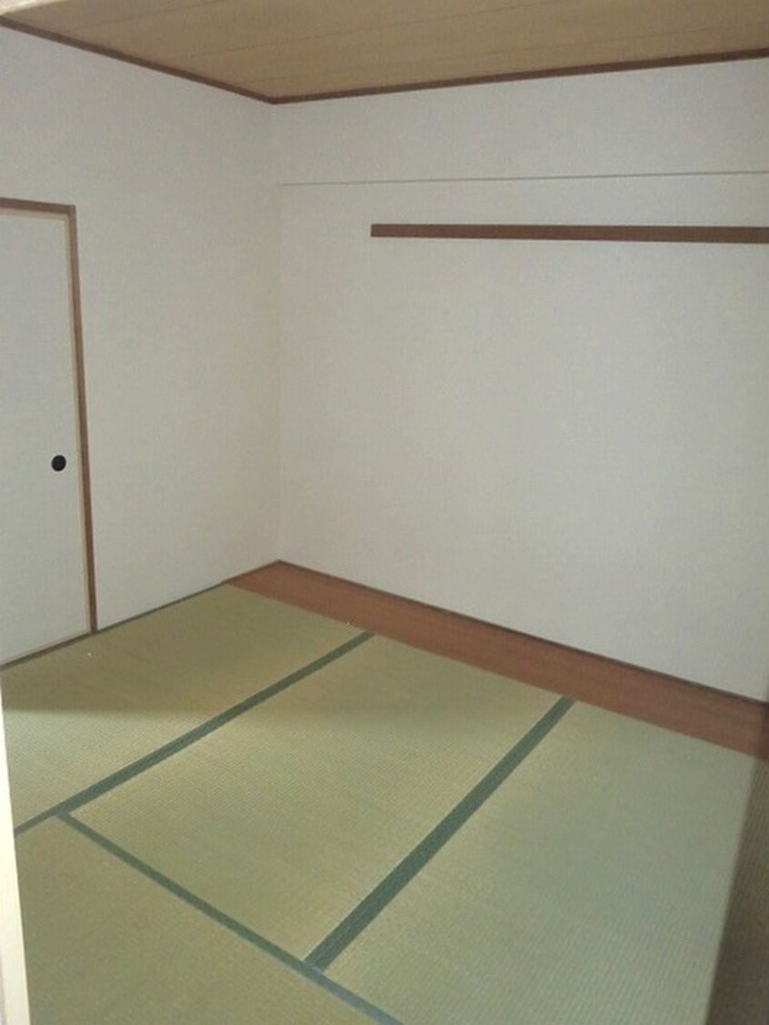 居室 ロイヤルオータム