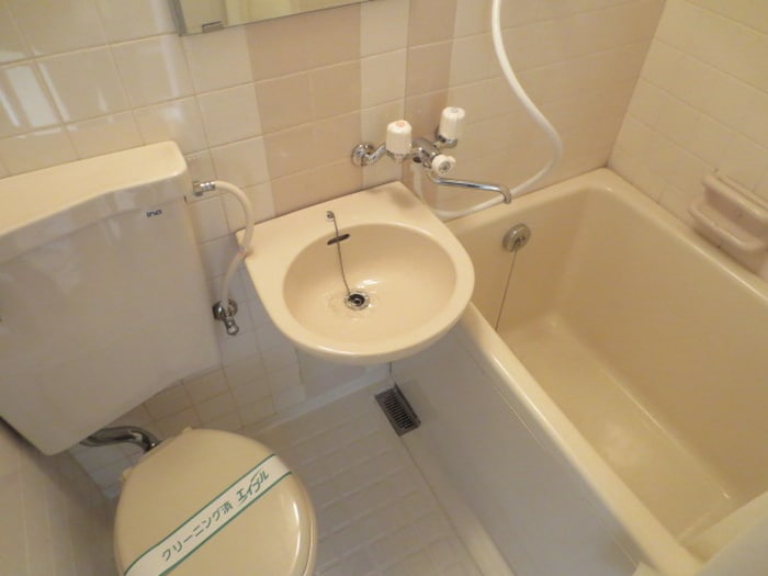 バス／シャワールーム等 メゾンナニワ