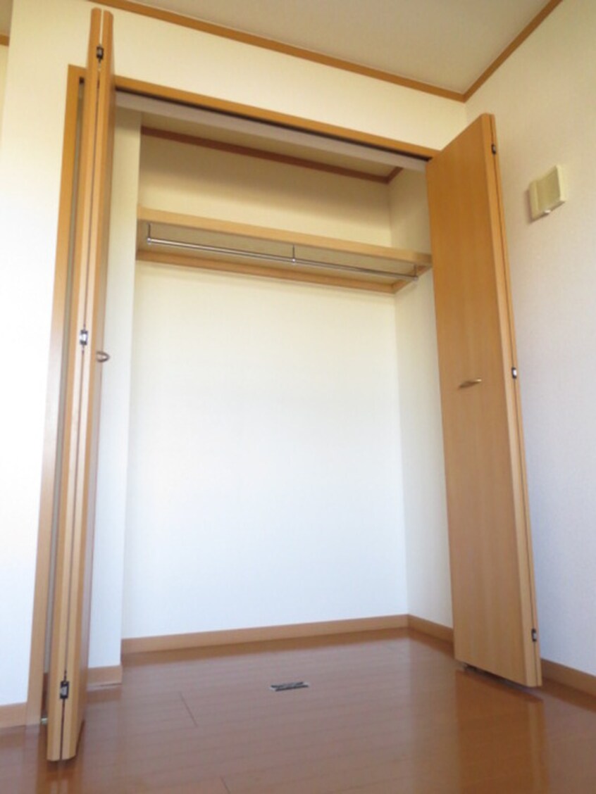 収納 ロベリア・NAKANOⅡ