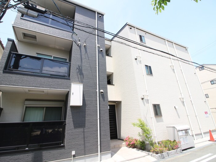 外観写真 F maison SQUARE Ⅲ番館