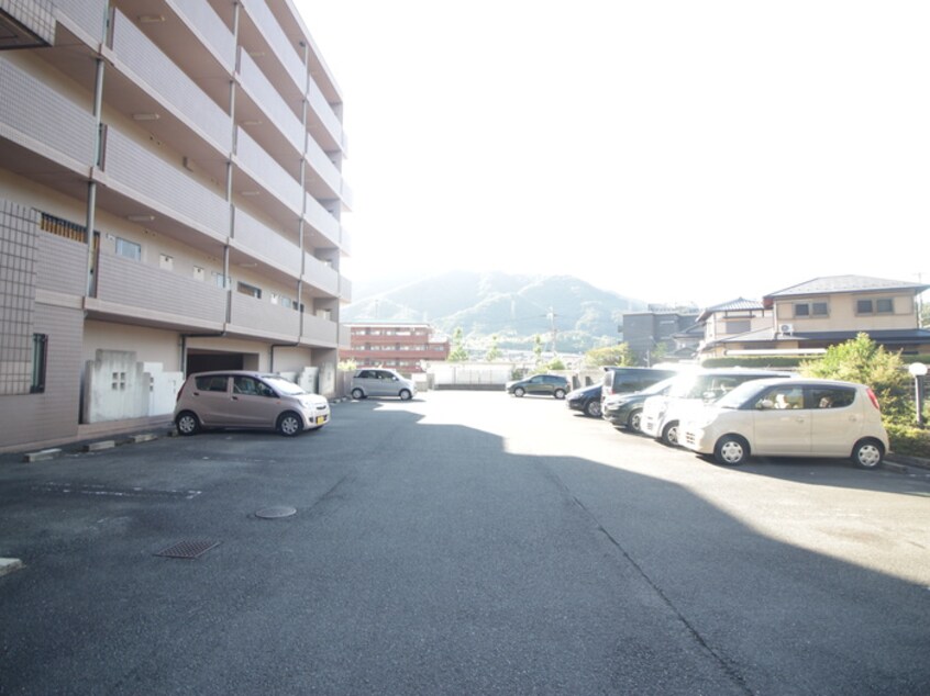 駐車場 ヴェルドミール桂坂
