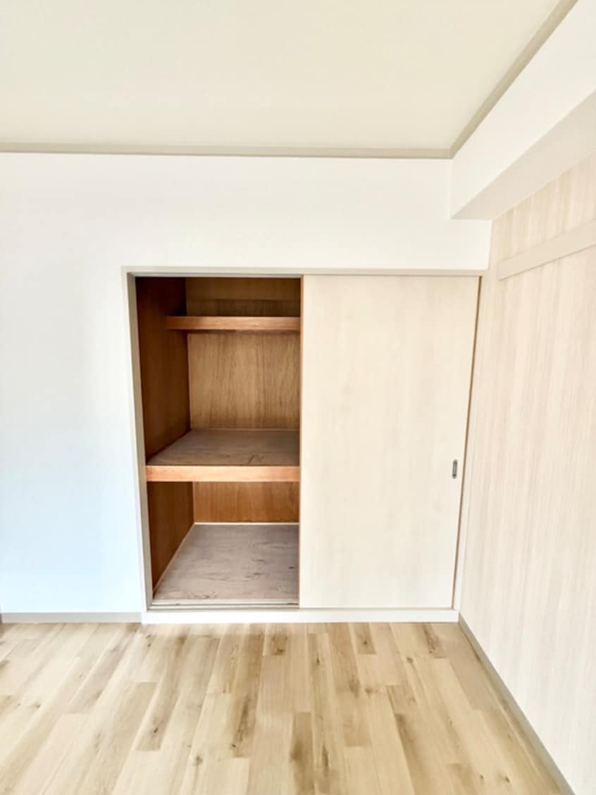 収納 メゾンパラダイス