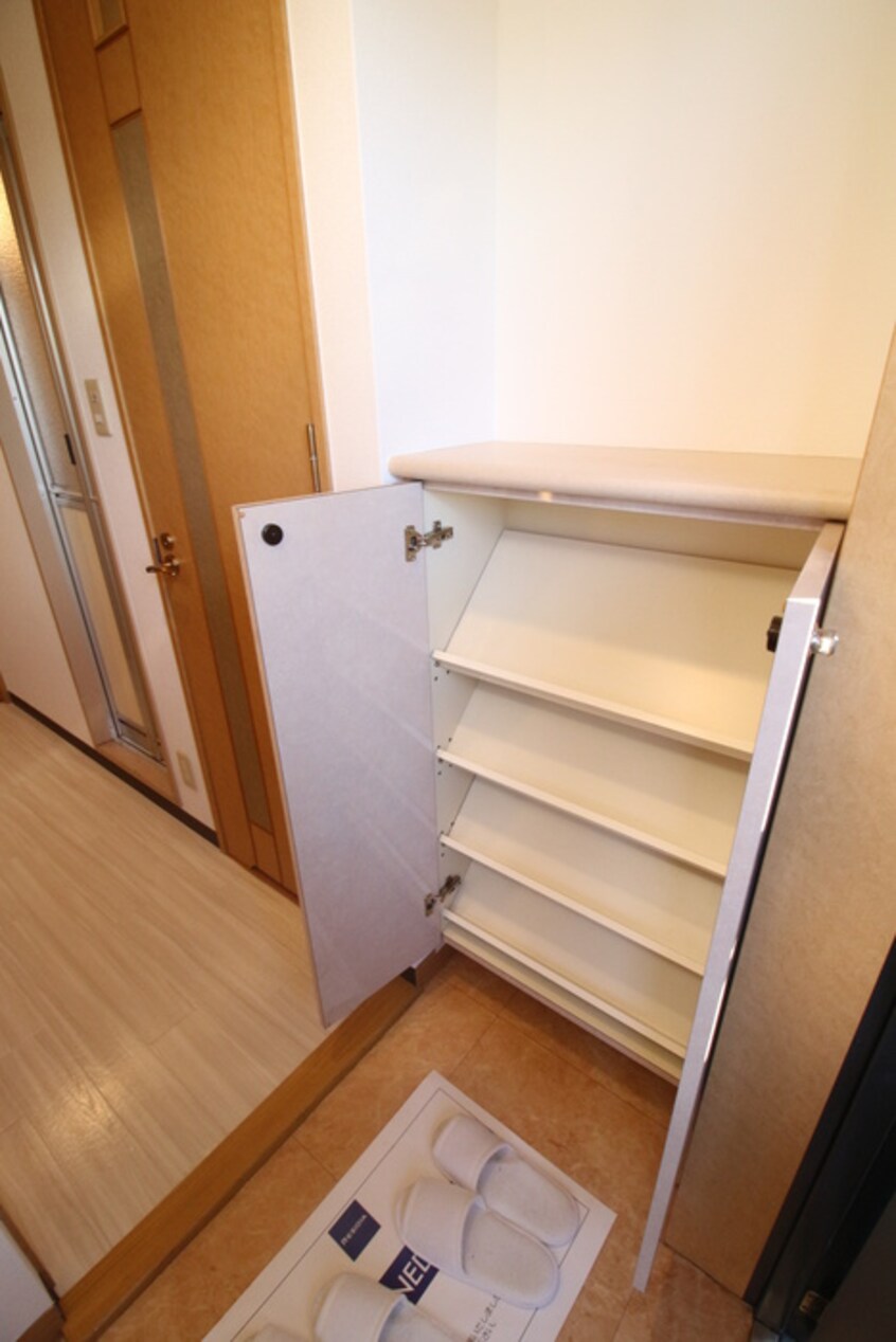 靴箱 レジディア天神橋