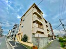 伸晃マンションの外観