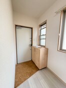 玄関 エヌエムヴァンキャトフ