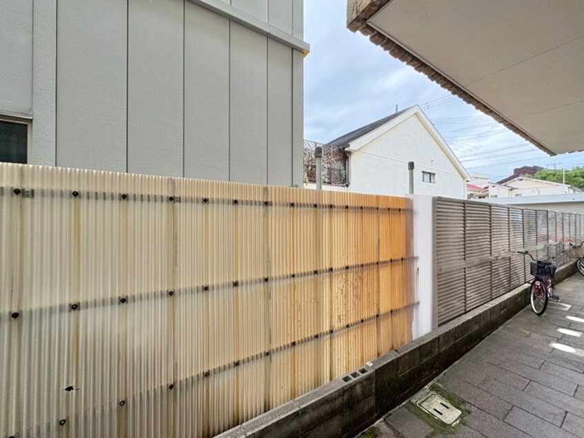 室内からの展望 エヌエムヴァンキャトフ