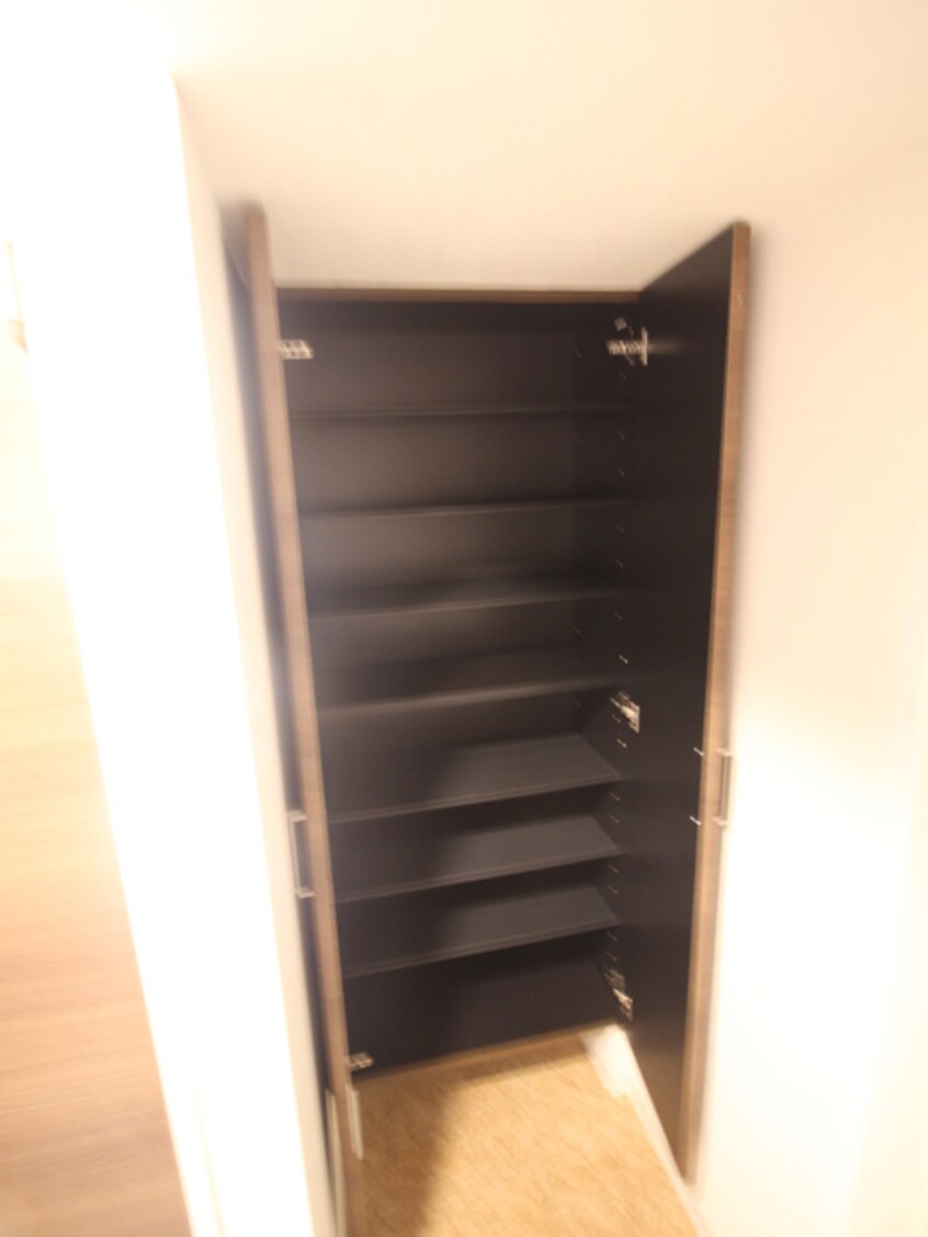 靴箱 Luxe京都西大路