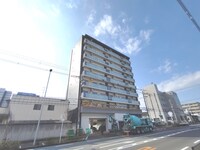 リブネスコート江坂