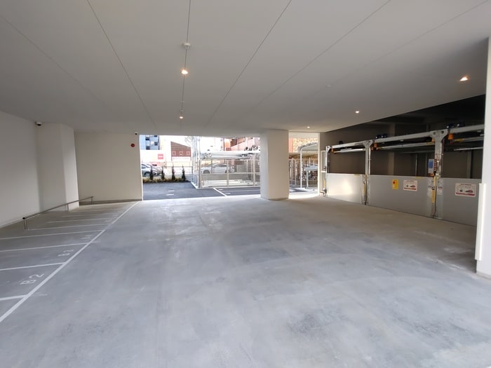 駐車場 リブネスコート江坂