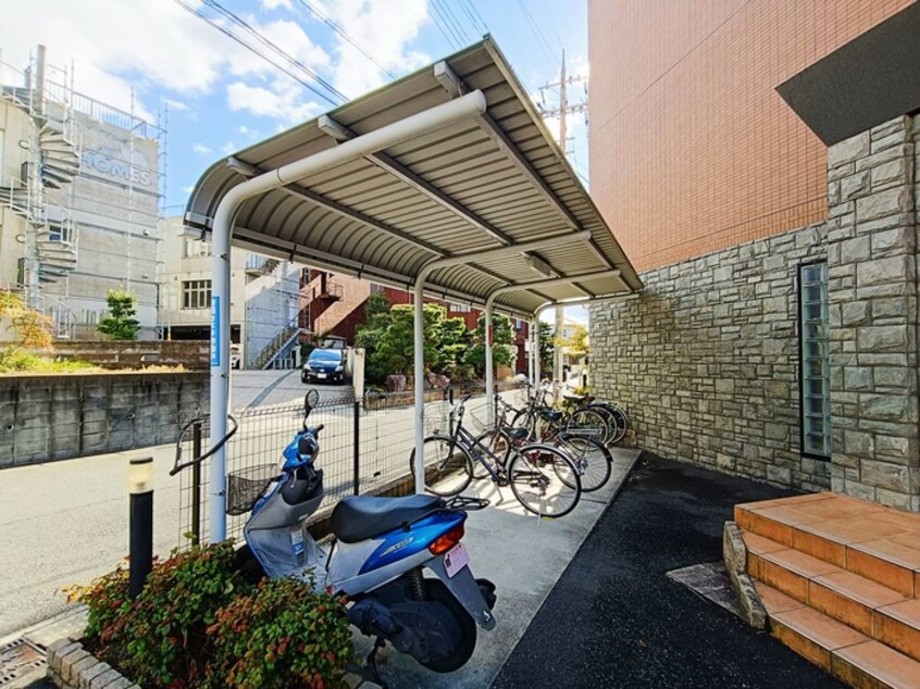 駐輪場 ＥＸＥ　ＶＩＬＬＡ　ＥＡＳＴ