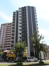 レオンコンフォート上本町(201)